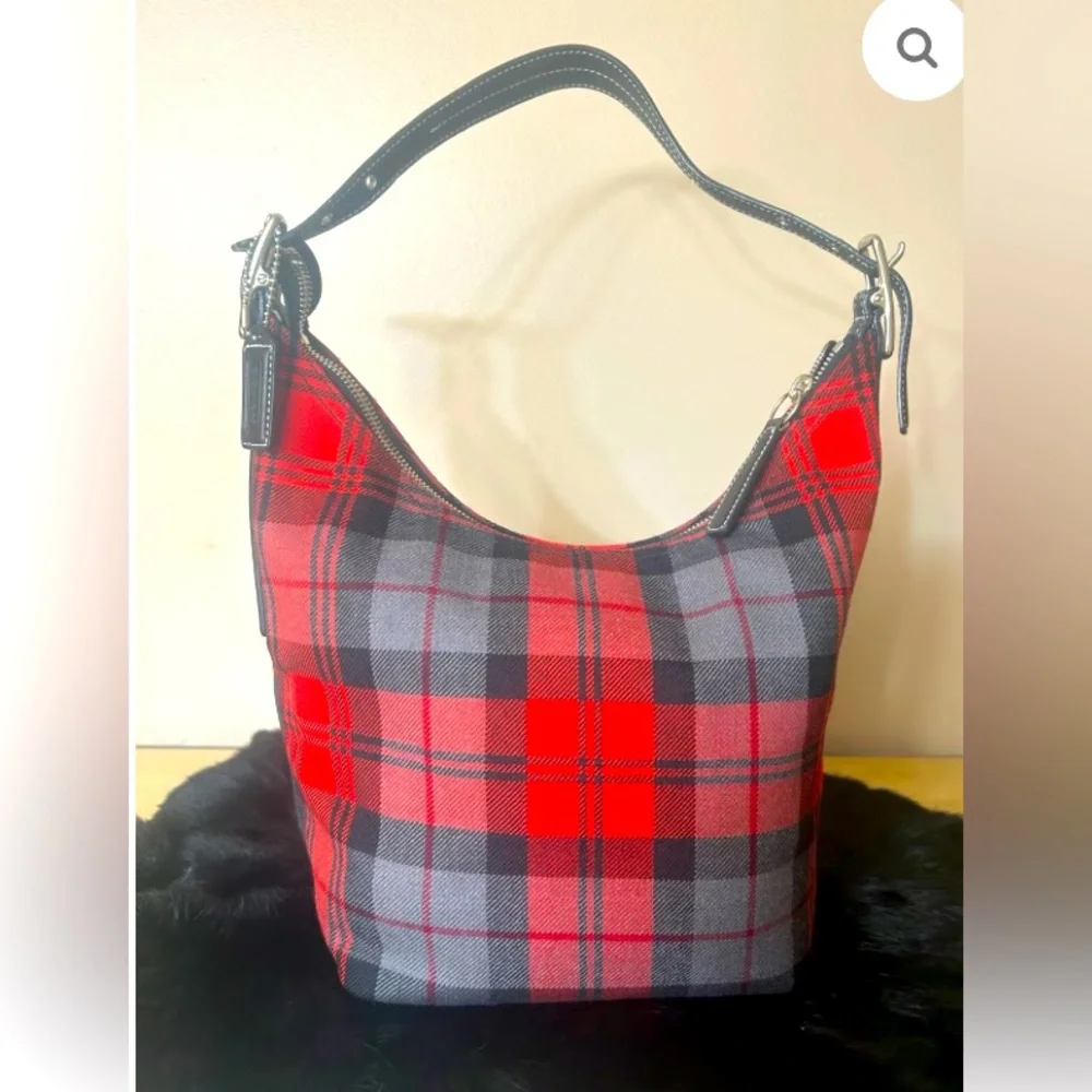 COACH VINTAGE RARE LIMITED LEGACY SHOULDER BAG❤️❤️